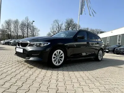 Używany BMW 320 Advantage 190 KM (139 kW) 2020 Czarny Kombi