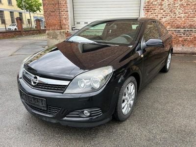Opel Astra GTC