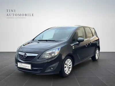 Gebraucht Opel Meriva 101 PS (74 kW) 2012 Schwarz Van / Kleinbus