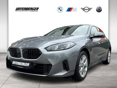 Neu BMW 120 170 PS (125 kW) 2026 Skyscraper grau Kleinwagen