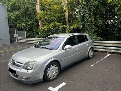 Second-hand Opel Signum 150 CP (110 kW) 2005 Argintiu Hatchback