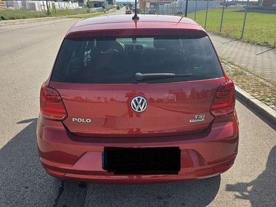Rot Gebraucht 2015 VW Polo Highline Kleinwagen | 10.000 € (Fairer Preis)