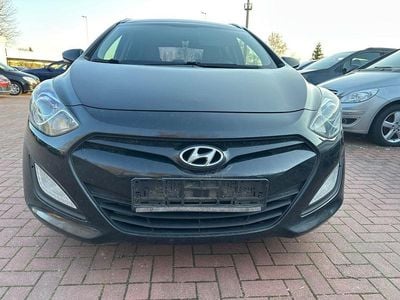 Gebraucht Hyundai i30 110 PS (80 kW) 2012 Schwarz Kombi