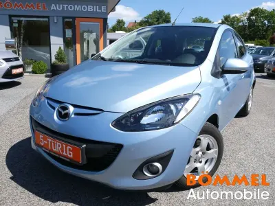 Gebraucht Mazda 2 75 PS (55 kW) 2011 Blau Kleinwagen