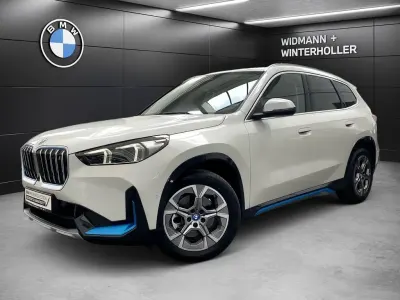 Używany BMW iX1 Comfort Edition 230 kW (313 KM) 2023 Biały SUV