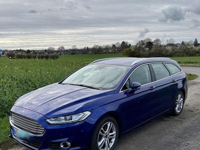 Usata Ford Mondeo Titanium 179 CV (131 kW) 2015 Blu Station wagon