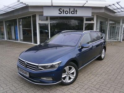 Usata VW Passat Elegance 200 CV (147 kW) 2024 Blu Station wagon