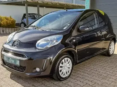 Gebraucht Citroën C1 SELECTION 68 PS (50 kW) 2013 Schwarz Kleinwagen