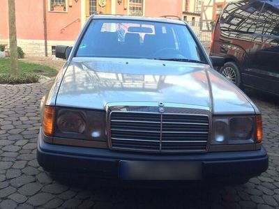 gebraucht Mercedes 230 124,TE , H-Kennzeichen, defekt