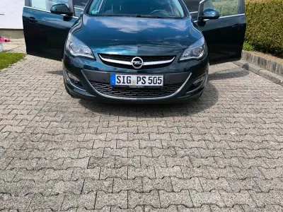 Usata Opel Astra 136 CV (100 kW) 2015 Verde Station wagon