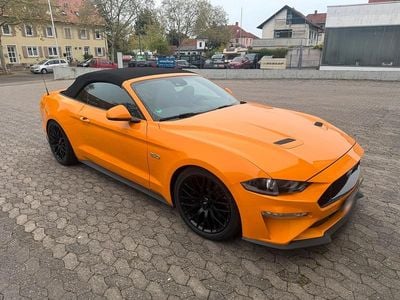 Gebraucht Ford Mustang Convertible 450 PS (330 kW) 2019 Orange Cabrio