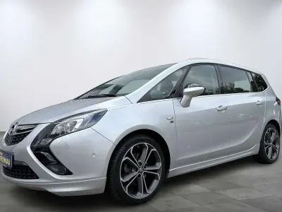 Gebraucht Opel Zafira Tourer OPC 140 PS (102 kW) 2014 Argon silber/ice silver (m2) Van / Kleinbus