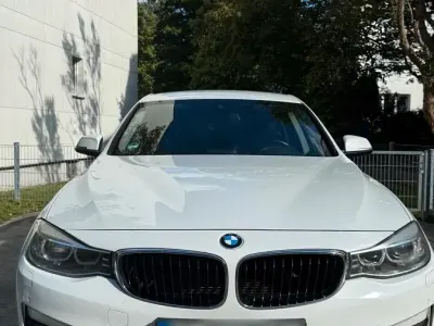 Gebraucht BMW 318 143 PS (105 kW) 2014 Weiß Limousine
