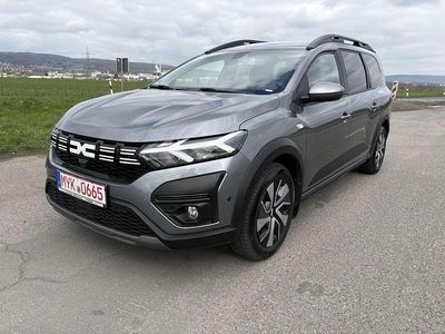 Gebraucht Dacia Jogger Expression 101 PS (74 kW) 2023 Schiefergrau Van / Kleinbus