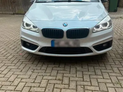 Gebraucht BMW 218 Gran Tourer Sport Line 150 PS (110 kW) 2017 Weiß Van / Kleinbus