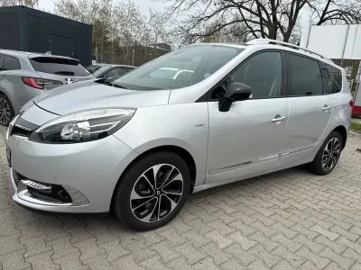 Gebraucht Renault Scénic Bose Edition 132 PS (97 kW) 2014 Grau Van / Kleinbus