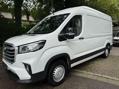 Maxus V90