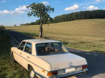 Gebraucht Mercedes W114 160 PS (117 kW) 1973 Beige Limousine