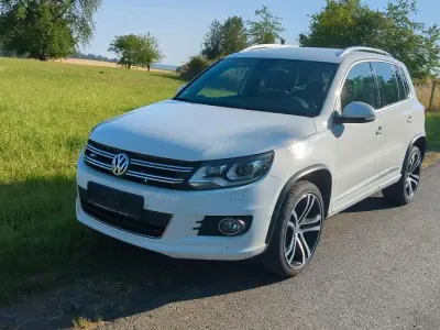 Gebraucht VW Tiguan LOUNGE 177 PS (130 kW) 2015 Weiß SUV