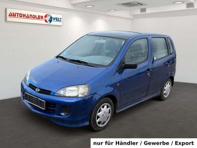 gebraucht Daihatsu YRV 1.3i Blueline