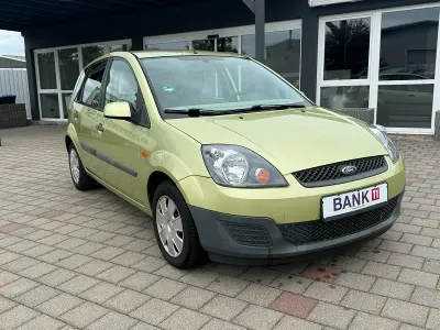 Używany Ford Fiesta 80 KM (58 kW) 2006 Żółty Hatchback