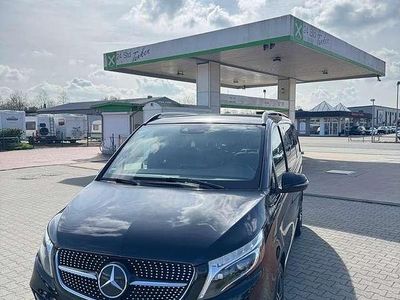 Gebraucht Mercedes V300 Avantgarde Edition 239 PS (175 kW) 2021 Schwarz Van / Kleinbus