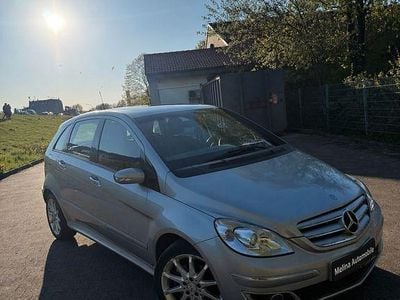 Usata Mercedes B200 136 CV (100 kW) 2006 Argento Monovolume