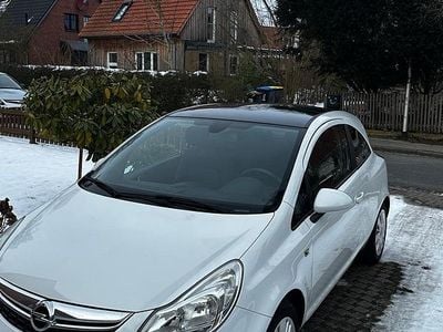 Gebraucht Opel Corsa 100 PS (73 kW) 2011 Weiß Kleinwagen