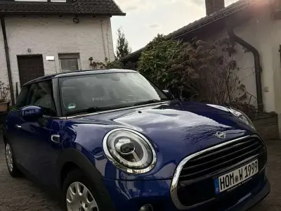 Gebraucht Mini Cooper 136 PS (100 kW) 2019 Blau Kleinwagen