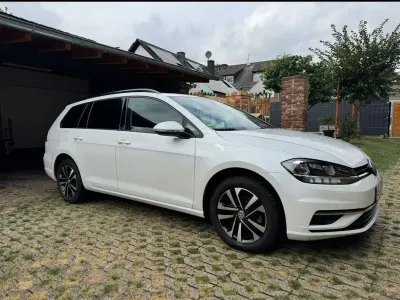 Gebraucht VW Golf VII United 116 PS (85 kW) 2020 Weiß Kombi