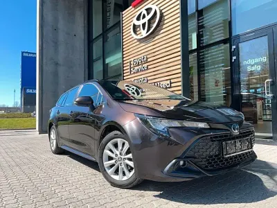 Gebraucht Toyota Corolla Active 140 PS (102 kW) 2023 Braun Limousine