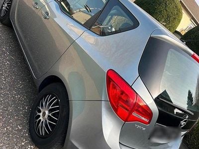 Gebraucht Opel Meriva 101 PS (74 kW) 2013 Grau Van / Kleinbus