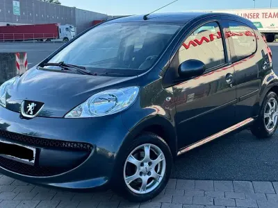 Gebraucht Peugeot 107 Filou 68 PS (50 kW) 2008 Grau Kleinwagen