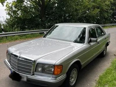 Gebraucht Mercedes 280 156 PS (114 kW) 1983 Silber Limousine