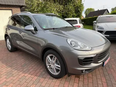 Usata Porsche Cayenne 262 CV (192 kW) 2016 Grigio SUV