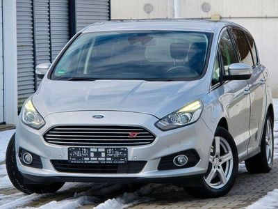 Gebraucht Ford S-MAX Titanium 179 PS (131 kW) 2016 Silber Van / Kleinbus