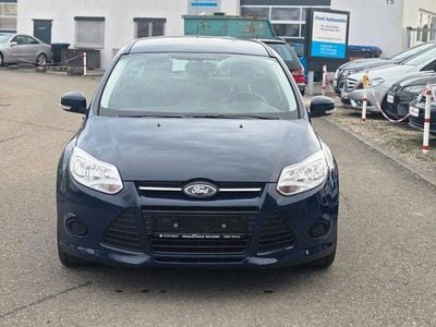 Gebraucht Ford Focus Ambiente 101 PS (74 kW) 2014 Blau Kombi