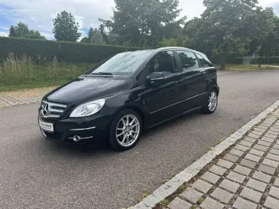 Gebraucht Mercedes B200 136 PS (100 kW) 2009 Schwarz Van / Kleinbus