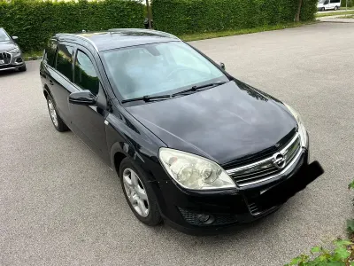 Gebraucht Opel Astra 110 PS (80 kW) 2007 Schwarz Limousine