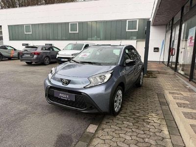 Neu Toyota Aygo X Business Edition 72 PS (52 kW) 2026 Celestite grey metallic SUV
