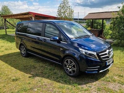 Gebraucht Mercedes V250 AMG 190 PS (139 kW) 2017 Blau Van / Kleinbus