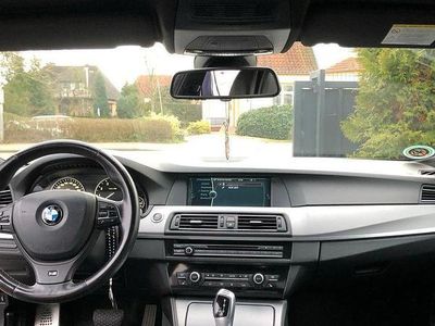 BMW 528
