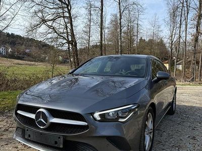 Gebraucht Mercedes CLA200 Shooting Brake 150 PS (110 kW) 2020 Grau Kombi