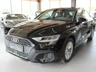 Usata Audi A3 Sportback e-tron S-Line 116 CV (85 kW) 2023 Nero Utilitaria