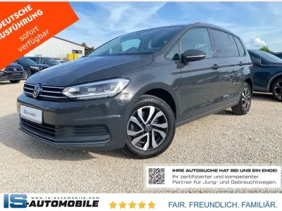 Gebraucht VW Touran Comfortline 150 PS (110 kW) 2023 Uranograu Van / Kleinbus