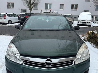 Gebraucht Opel Astra 90 PS (66 kW) 2009 Grün Limousine