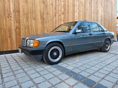 Usata Mercedes 190 120 CV (88 kW) 1991 Argento Berlina
