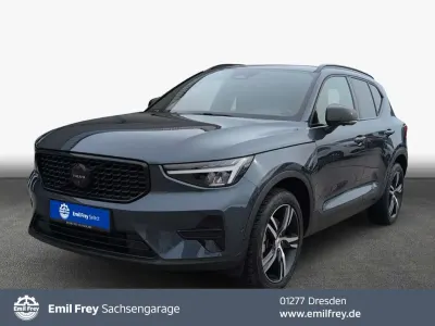 Gebraucht Volvo XC40 Plus 197 PS (144 kW) 2025 Denim blue metallic SUV