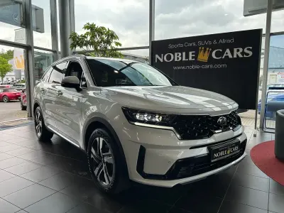 Gebraucht Kia Sorento Spirit 230 PS (169 kW) 2021 Snow white pearl (metallic) SUV