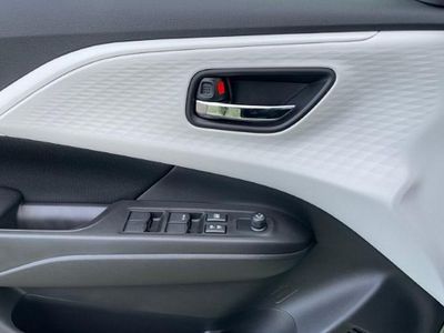 Farbe: weiss Neu 2025 Suzuki Swift Comfort Kleinwagen | 21.988 €